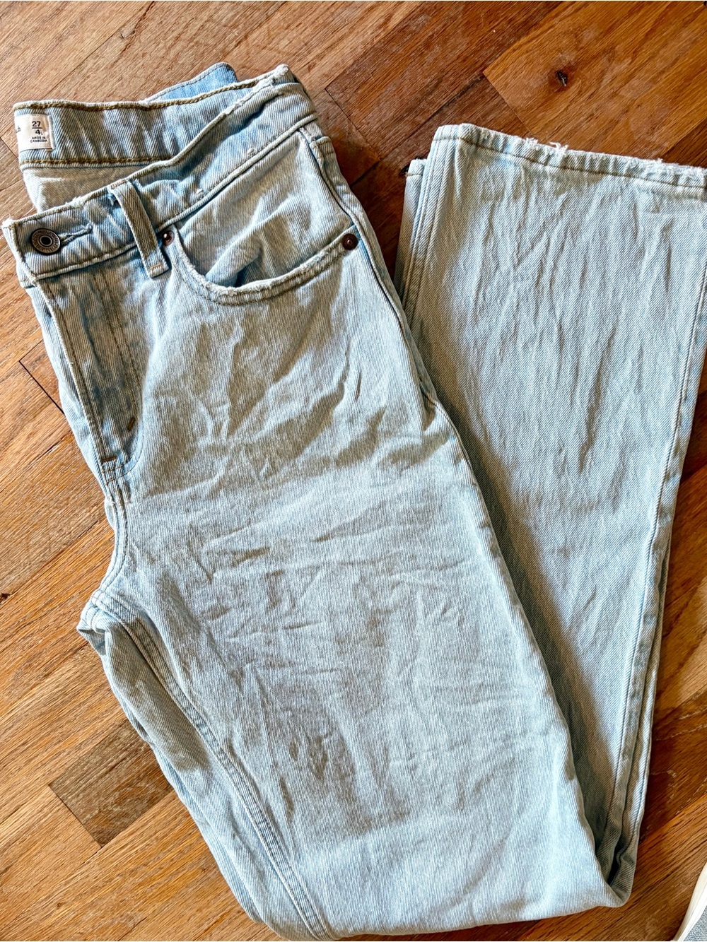 Abercrombie & Fitch Light Blue Straight Leg Jeans 90’s Straight midrise Size 4L